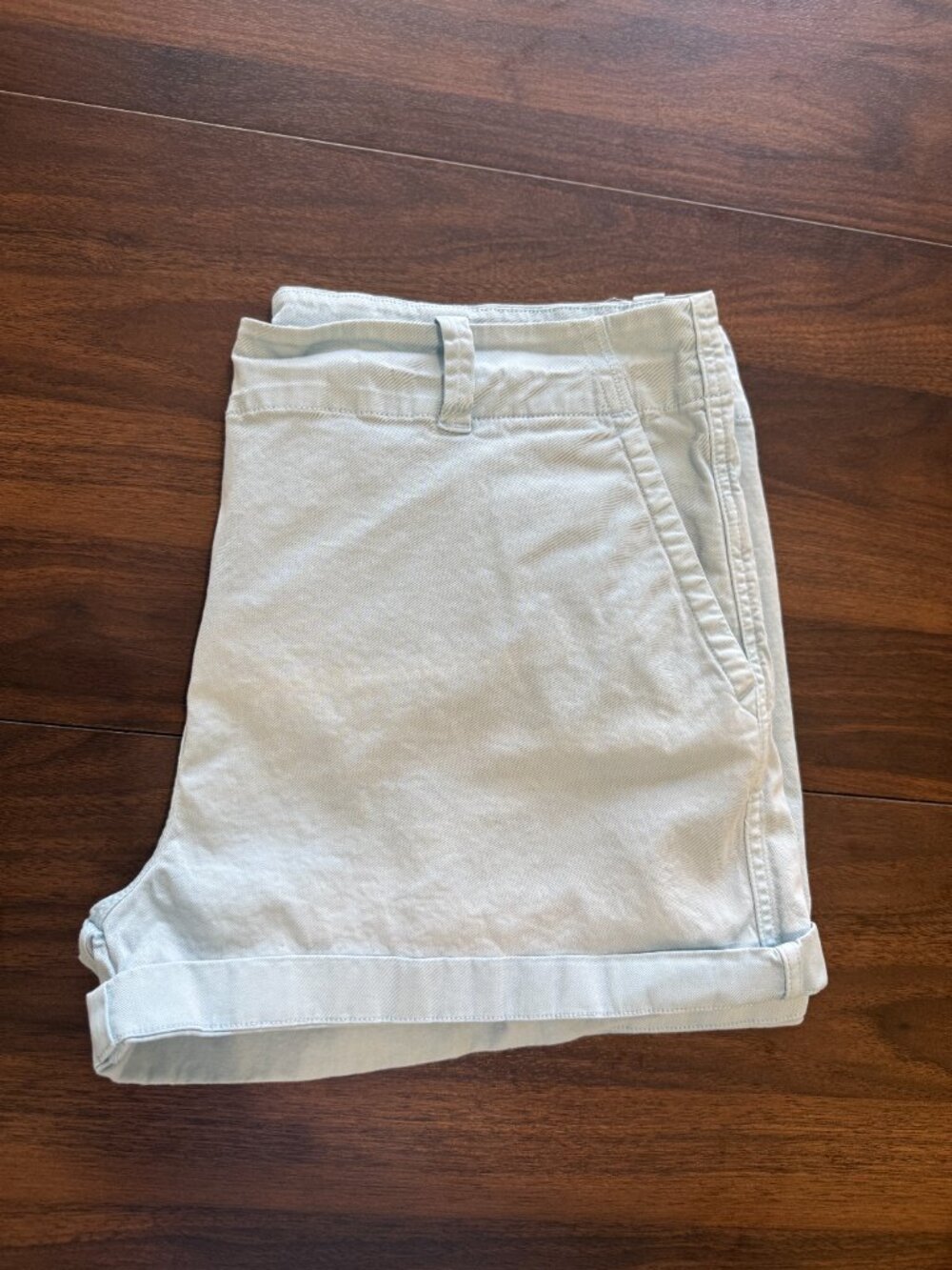 Vineyard Vines Women’s chino shorts 14 - Picture 6 of 14